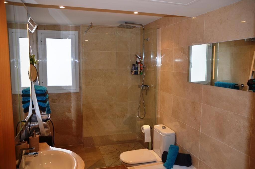 OjénPenthouse Mit Privatem Jacuzzi In Marbella - La Mairenaアパートメント エクステリア 写真